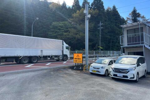 新笹子トンネル工事 出入口誘導（山梨県大月市）